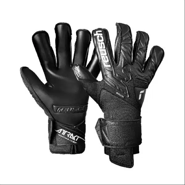 Reusch Attrakt Infinity Resistor 5570745 7700 black 1 Reusch Attrakt INFINITY Resistore Gk25 (Ottimi per Sintetico)