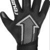 Reusch Fastgrip Infinity Junior 5572700 7700 black front Reusch Fastgrip Infinity Junior