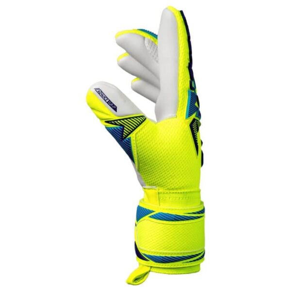 REUSCH Attrakt Freegel Advance Junior FLUO 3 (1) Reusch Attrakt Freegel ADVANCE Junior FLUO